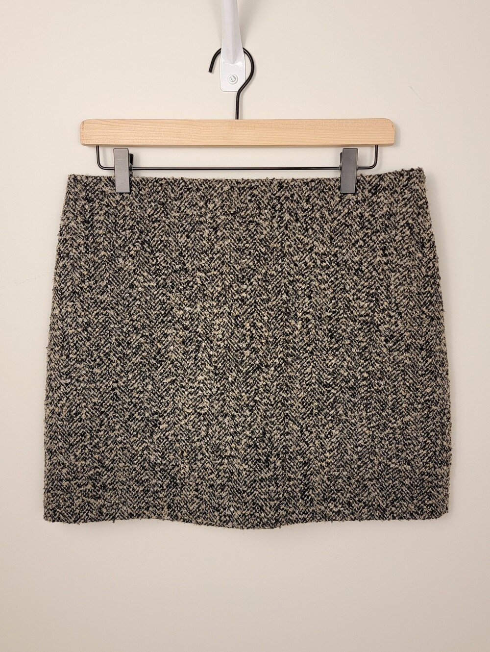 H&M Black White Herringbone Tweed Mini Skirt NWT Women's Size 10